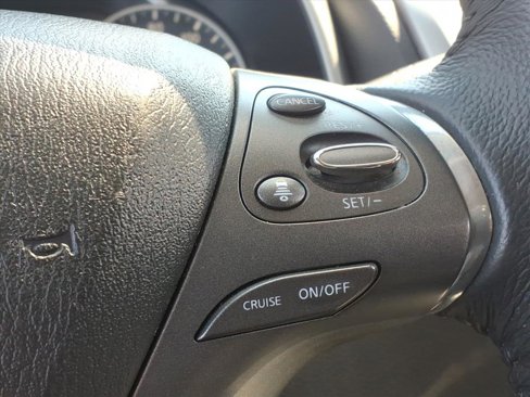 Used 2020 Nissan Murano SV image 31