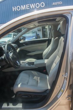 Used 2018 Honda Accord Touring image 15