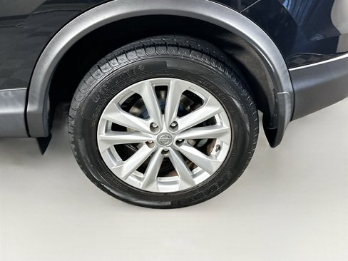 Used 2018 Nissan Rogue Sport SV image 11