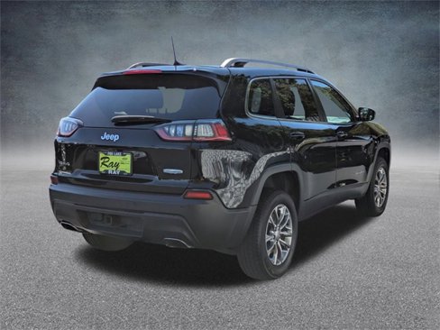 Certified 2021 Jeep Cherokee Latitude Lux w/ Sun & Sound Group image 4