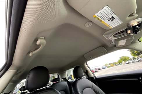 Used 2017 MINI Cooper 2-Door Hardtop image 24