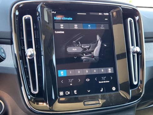New 2025 Volvo XC40 B5 Core w/ Protection Package Premier image 28
