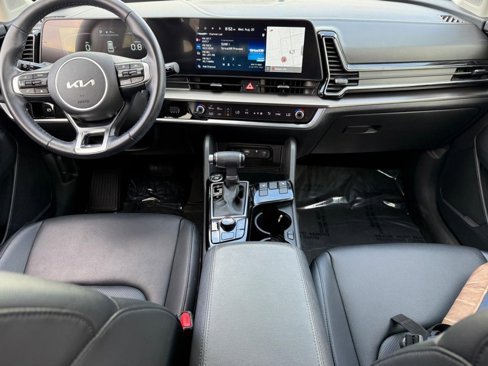 Used 2023 Kia Sportage EX image 12