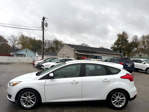 Used 2016 Ford Focus SE image 2