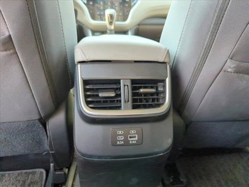 Used 2023 Subaru Outback Premium image 18