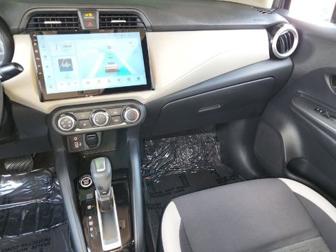 Certified 2021 Nissan Versa SV image 16