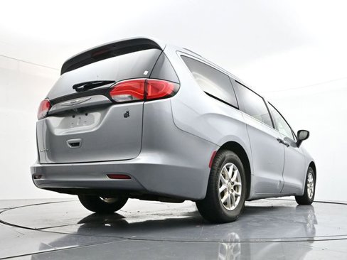 Used 2020 Chrysler Voyager Lxi image 39