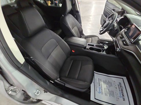 Used 2024 Nissan Altima 2.5 SV image 29