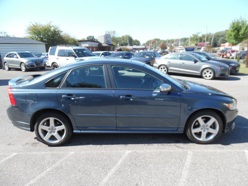 Used 2009 Volvo S40 T5 R-Design image 6