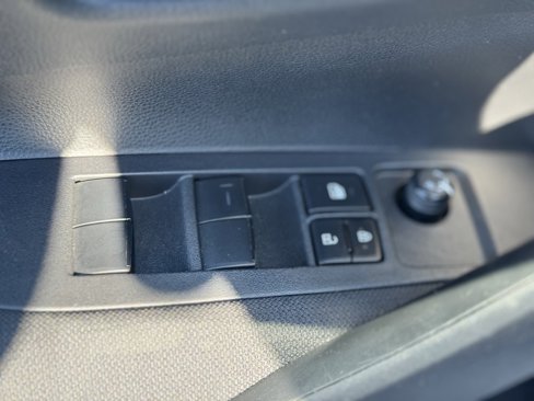 Used 2024 Toyota Corolla LE image 23