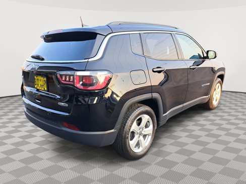 Used 2019 Jeep Compass Latitude image 6