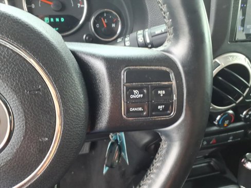 Used 2017 Jeep Wrangler Unlimited Sahara image 20