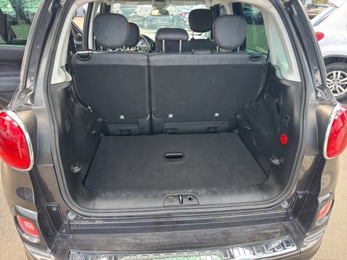Used 2017 FIAT 500L Lounge image 9