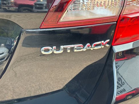 Used 2019 Subaru Outback 2.5i Limited image 16