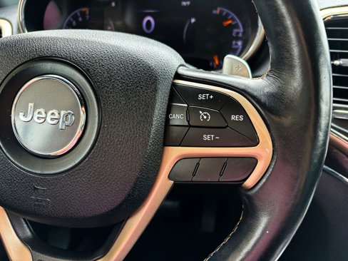Used 2017 Jeep Grand Cherokee Limited image 26