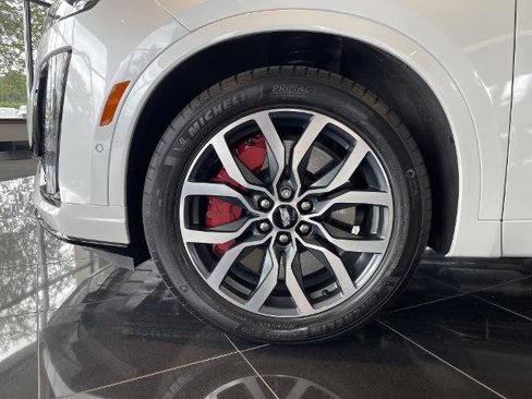 Certified 2022 Cadillac XT6 Sport w/ Technology Package image 2