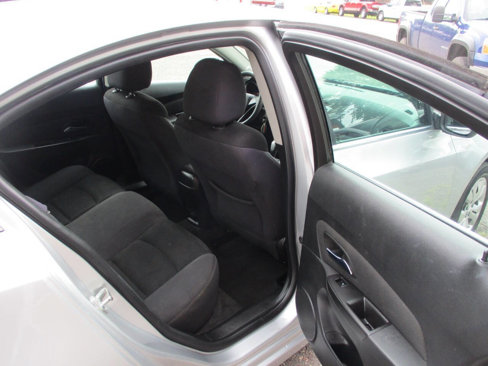 Used 2014 Chevrolet Cruze LT image 20