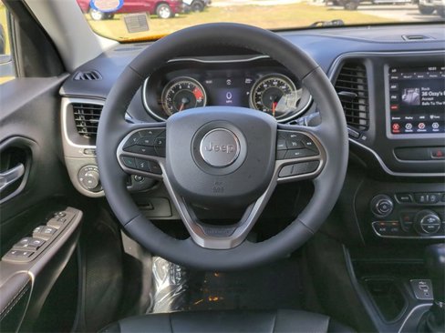 Used 2022 Jeep Cherokee Latitude Lux w/ Sun & Sound Group image 16