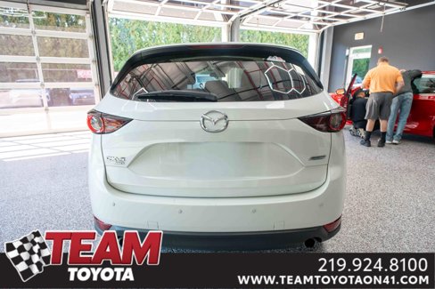 Used 2018 MAZDA CX-5 Touring image 3