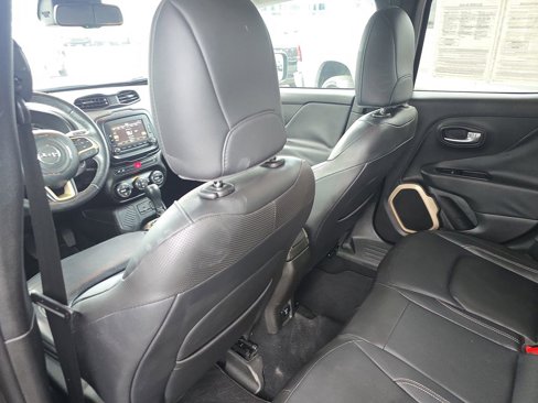 Used 2017 Jeep Renegade Limited image 15