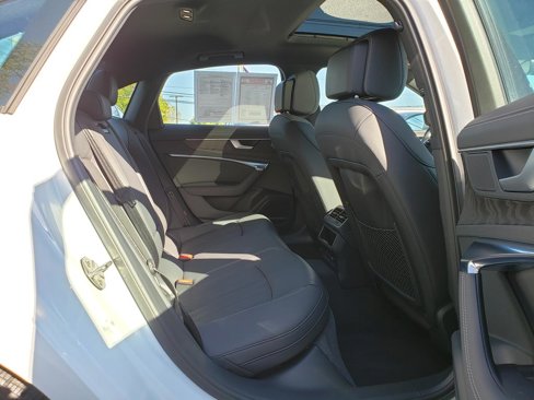 Used 2023 Audi A6 Premium Plus w/ Premium Plus Package image 16