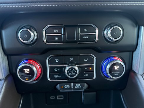 Certified 2021 GMC Yukon XL SLE image 24
