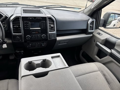 Used 2016 Ford F150 XLT image 22