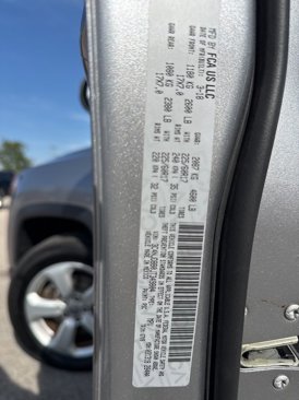 Certified 2018 Jeep Compass Latitude w/ Popular Equipment Group image 37