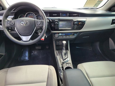 Used 2016 Toyota Corolla LE image 4