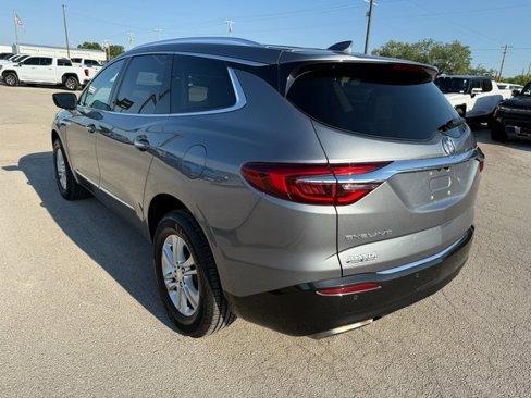 Used 2021 Buick Enclave Essence w/ Sound and Sites Package image 4