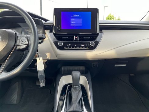 Used 2024 Toyota Corolla LE image 25