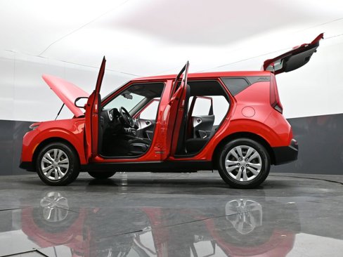 Used 2020 Kia Soul LX image 29