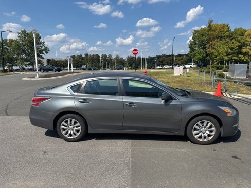 Used 2015 Nissan Altima 2.5 S w/ Power Driver Seat Package image 3