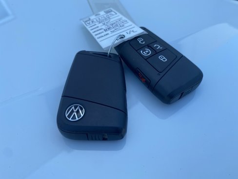 Certified 2022 Volkswagen Tiguan SE image 35