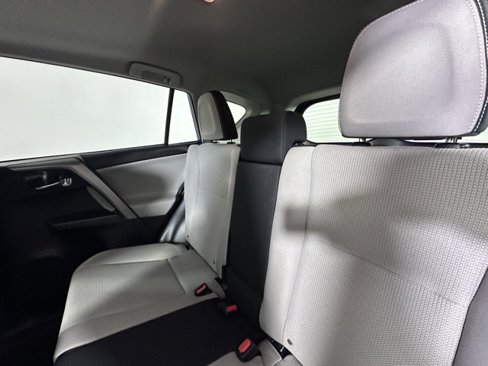 Used 2018 Toyota RAV4 XLE image 17