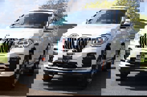 Used 2020 BMW X4 xDrive30i w/ Premium Package Essential image 5