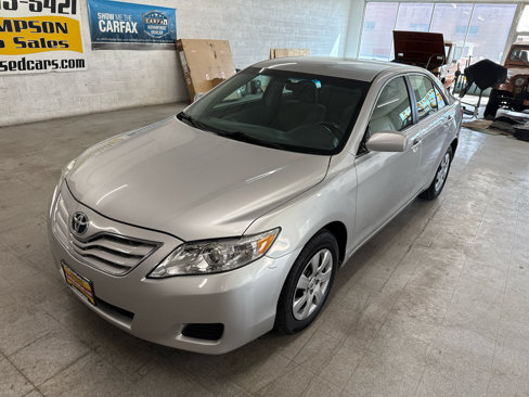 Used 2010 Toyota Camry LE image 96