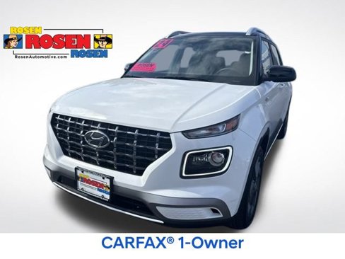 Used 2024 Hyundai Venue Limited image 1