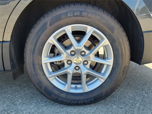 Used 2023 Chevrolet Equinox LT image 5
