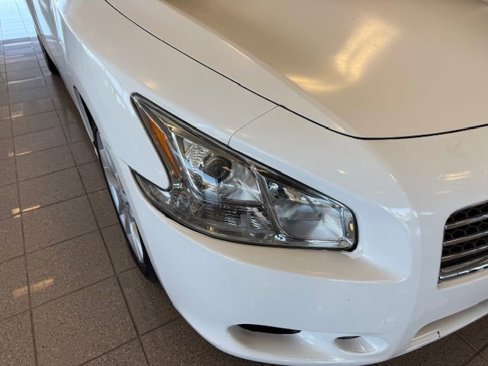 Used 2011 Nissan Maxima 3.5 SV w/ Monitor Pkg image 9