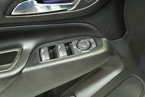 Used 2019 Chevrolet Equinox LT image 48