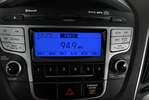 Used 2010 Hyundai Tucson Limited image 22