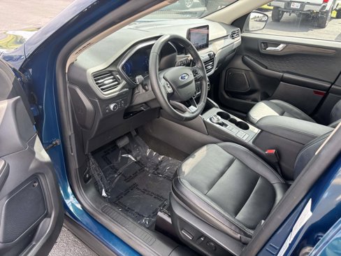 Certified 2020 Ford Escape Titanium image 28