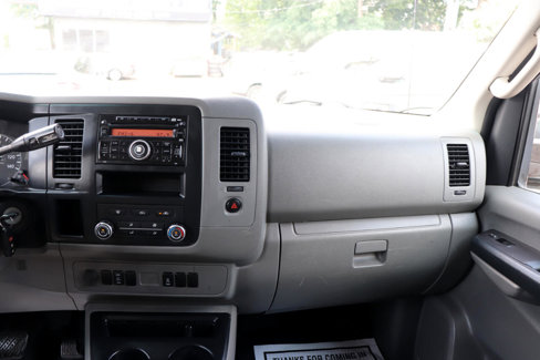 Used 2015 Nissan NV 2500 SV image 17