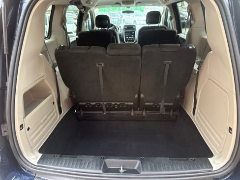 Used 2013 Dodge Grand Caravan SE image 14