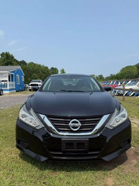 Used 2017 Nissan Altima 2.5 S w/ Power Driver Seat Package image 2