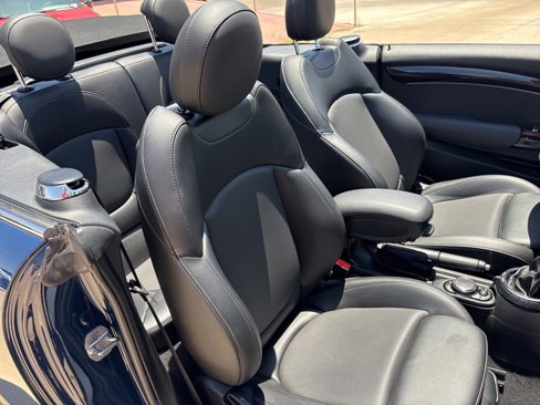 Used 2017 MINI Cooper S image 25