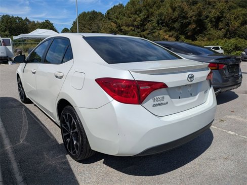 Used 2018 Toyota Corolla XSE image 4