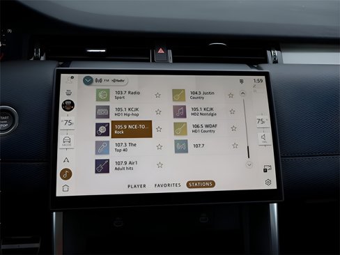 New 2025 Land Rover Discovery Sport Dynamic SE image 27