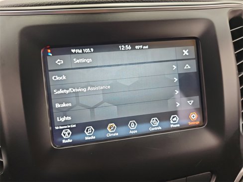 Used 2021 Jeep Cherokee Latitude Plus image 25